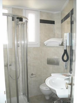 City Marina Hotel