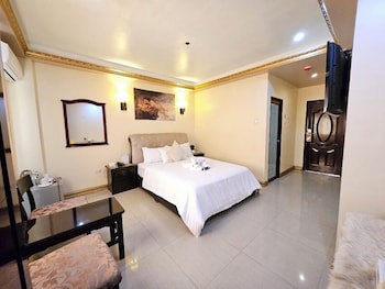 Clark Imperial Hotel