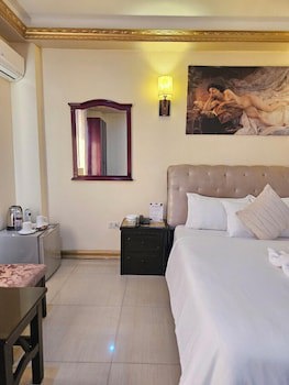 Clark Imperial Hotel