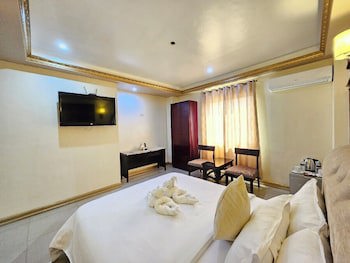 Clark Imperial Hotel