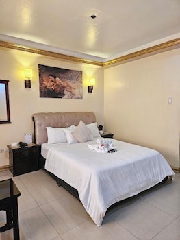 Clark Imperial Hotel