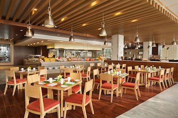 Doubletree By Hilton Dubai - Jumeirah Beach