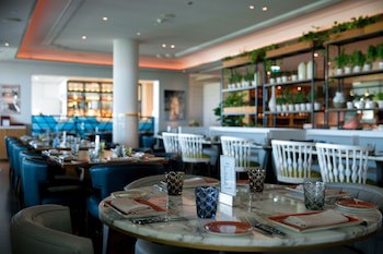 Doubletree By Hilton Dubai - Jumeirah Beach