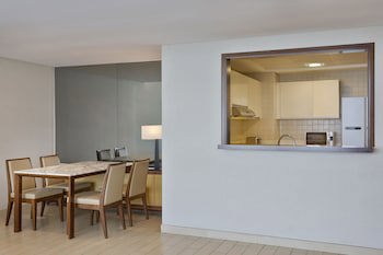 Doubletree By Hilton Dubai - Jumeirah Beach