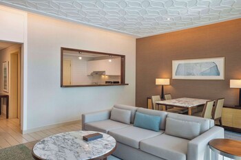 Doubletree By Hilton Dubai - Jumeirah Beach