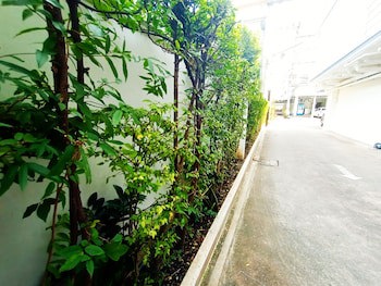 Common Living