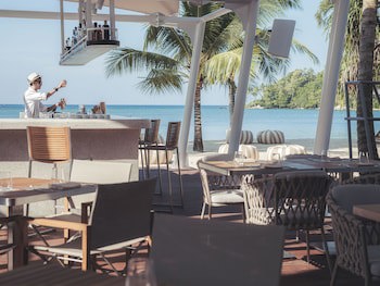 Anantara Layan Phuket Resort