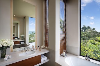 Anantara Layan Phuket Resort