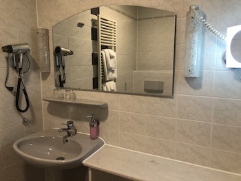 Landhotel Gasthof Zur Krone galeri fotoğrafı