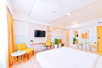 Bloom Hotel - Indiranagar