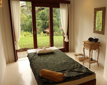 Amori Villas
