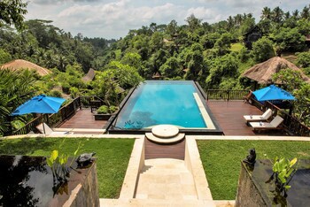 Amori Villas