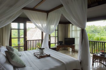 Amori Villas