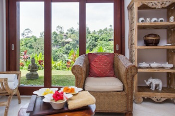 Amori Villas