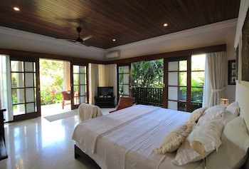 Amori Villas