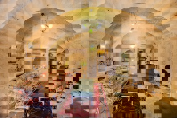 Tafoni Houses Cave Hotel