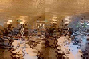 Tafoni Houses Cave Hotel