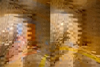 Tafoni Houses Cave Hotel