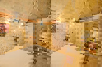 Tafoni Houses Cave Hotel