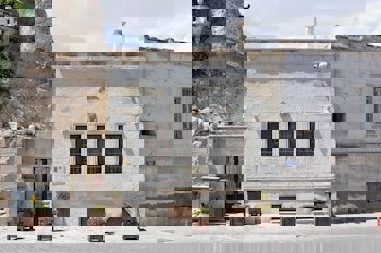 Tafoni Houses Cave Hotel