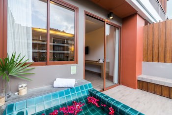 Ayrest Hotel