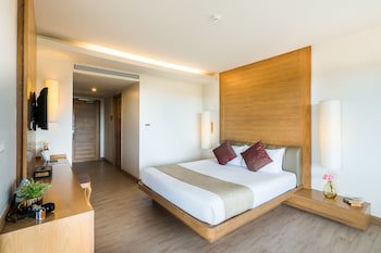 Ayrest Hotel