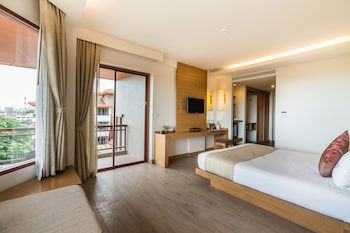 Ayrest Hotel