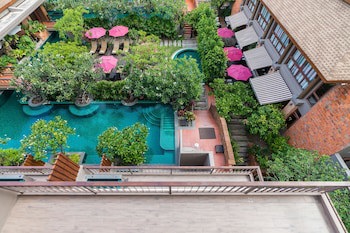 Ayrest Hotel