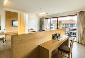 Ayrest Hotel