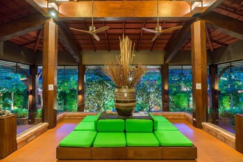 Ayrest Hotel