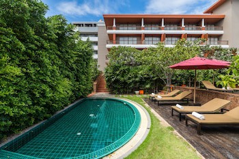 Ayrest Hotel