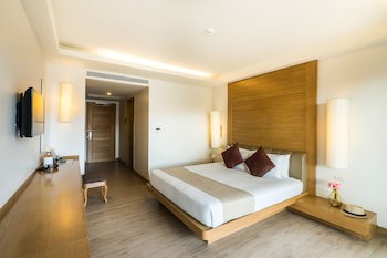 Ayrest Hotel