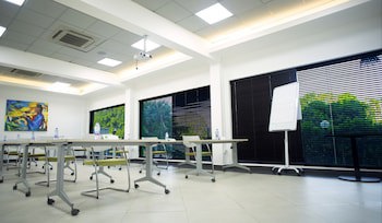 Ibis Styles Accra Airport
