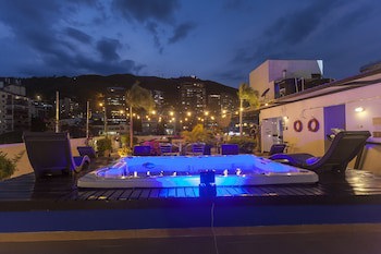 Aqua Granada Hotel