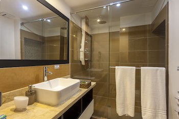 Aqua Granada Hotel