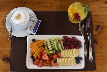 Howard Johnson By Wyndham Ezeiza Convention Center