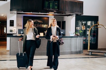 Howard Johnson By Wyndham Ezeiza Convention Center