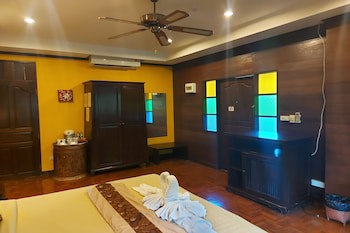 Baan Chai Thung