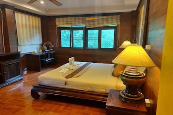 Baan Chai Thung