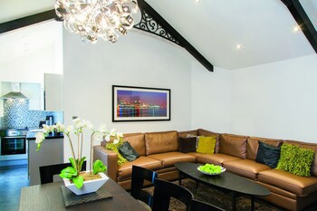 Epic Apart Hotel - Seel Street