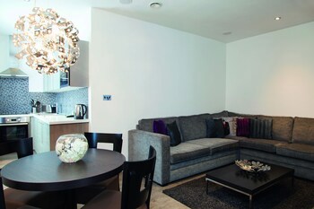 Epic Apart Hotel - Seel Street