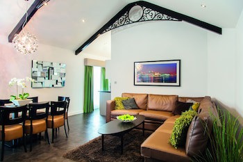 Epic Apart Hotel - Seel Street