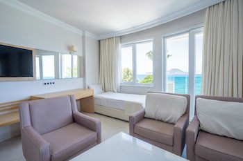 Dragut Point South Hotel