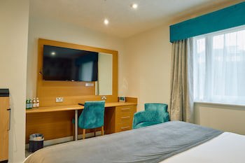 Briar Court Hotel