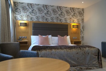 Briar Court Hotel