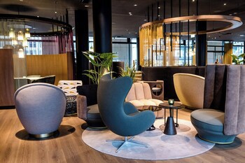 Motel One Frankfurt-Messe galeri fotoğrafı