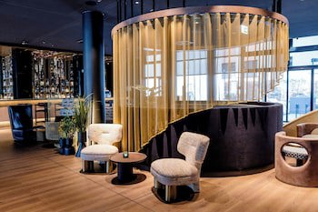 Motel One Frankfurt-Messe galeri fotoğrafı