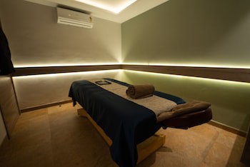 Hycinth Hotels