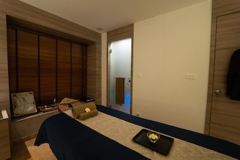 Hycinth Hotels