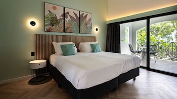 Blue Bay Lodges